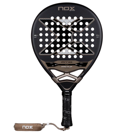 PALA NOX AT10 PRO CUP HARD 2026